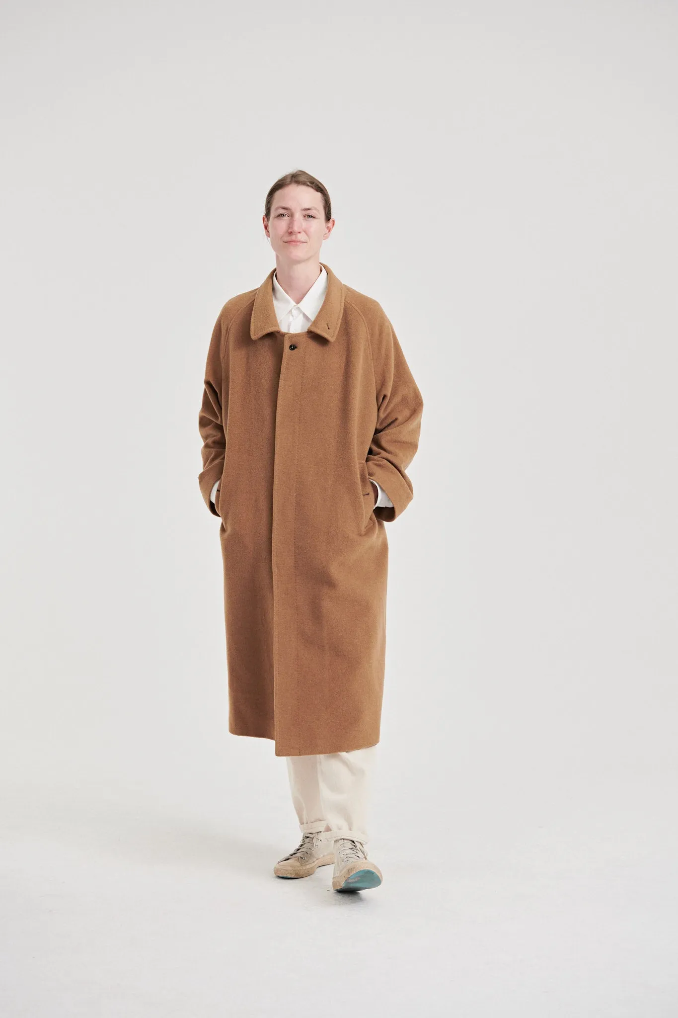 10 / Cashmere coat camel