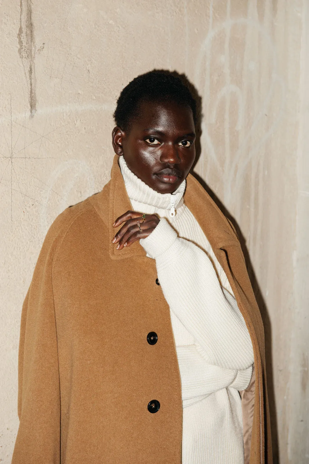 10 / Cashmere coat camel