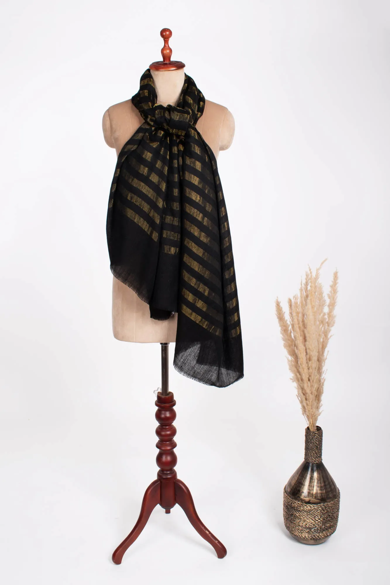 Black Gold Handwoven Pashmina Shawl - CLIMAX