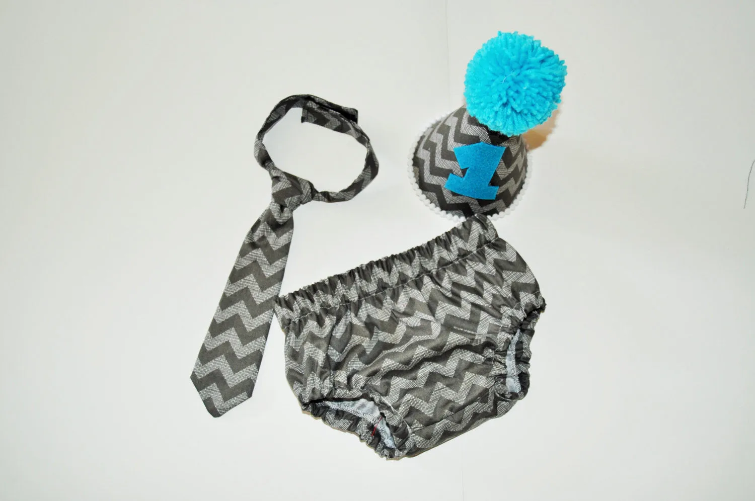 boy gray chevron cake smash outfit, grey chevron cake smash boys birthday, chevron cake smash, boys first birthday outfit, teal accents