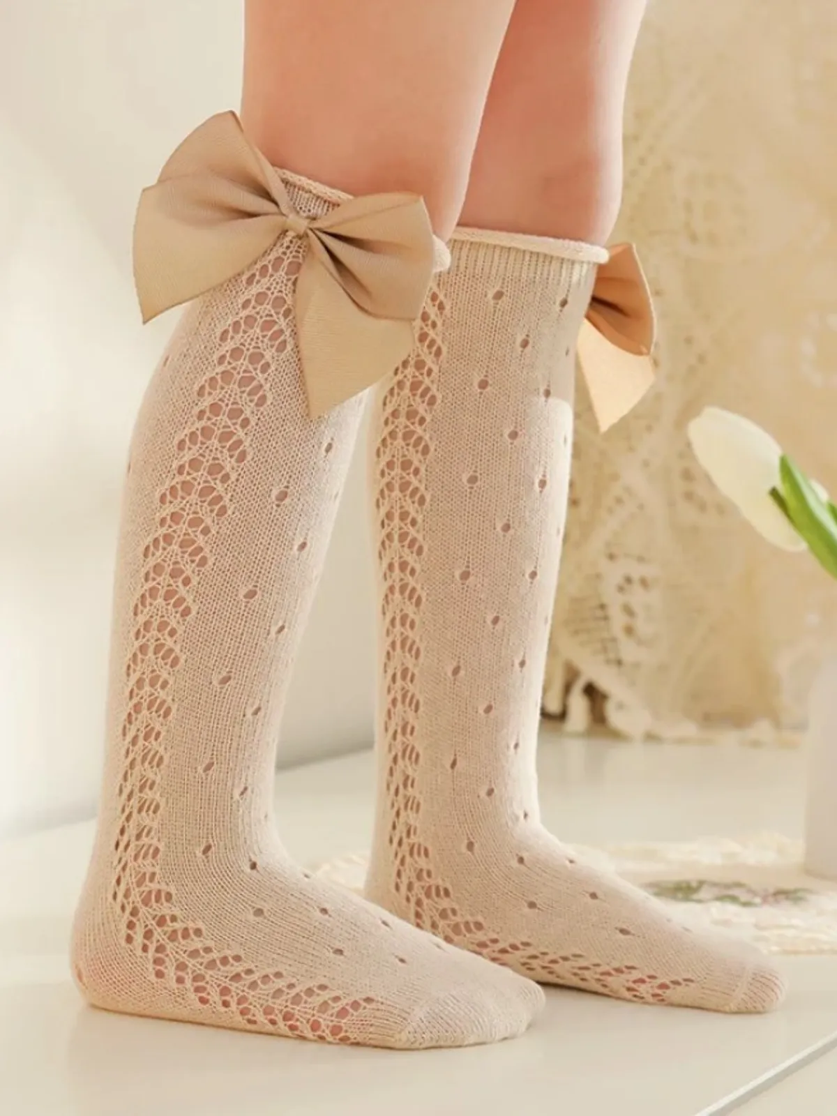 Eye Love You Eyelet Knee-High Socks