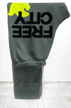 FREE CITY LARGE 3/4 sweats - GREYART GLOW