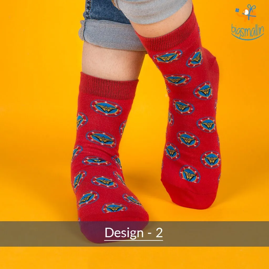 Official Wonder Woman Socks