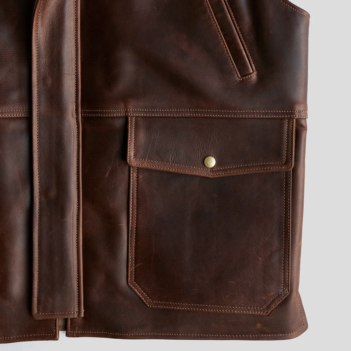 Shelby Travel Vest No.329 | Mahogany