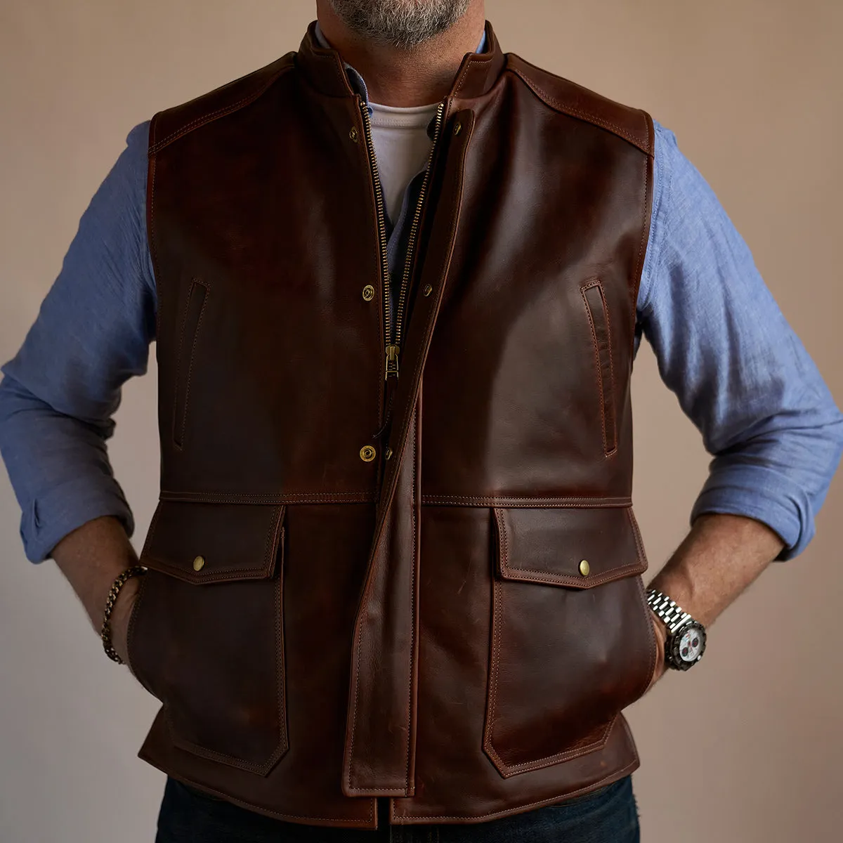 Shelby Travel Vest No.329 | Mahogany