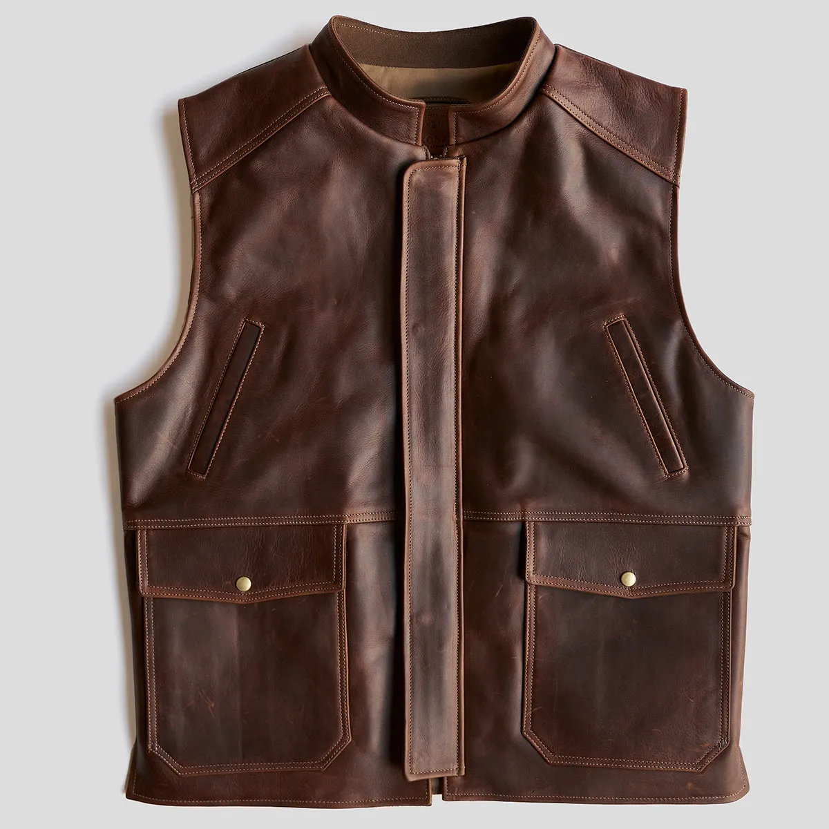 Shelby Travel Vest No.329 | Mahogany