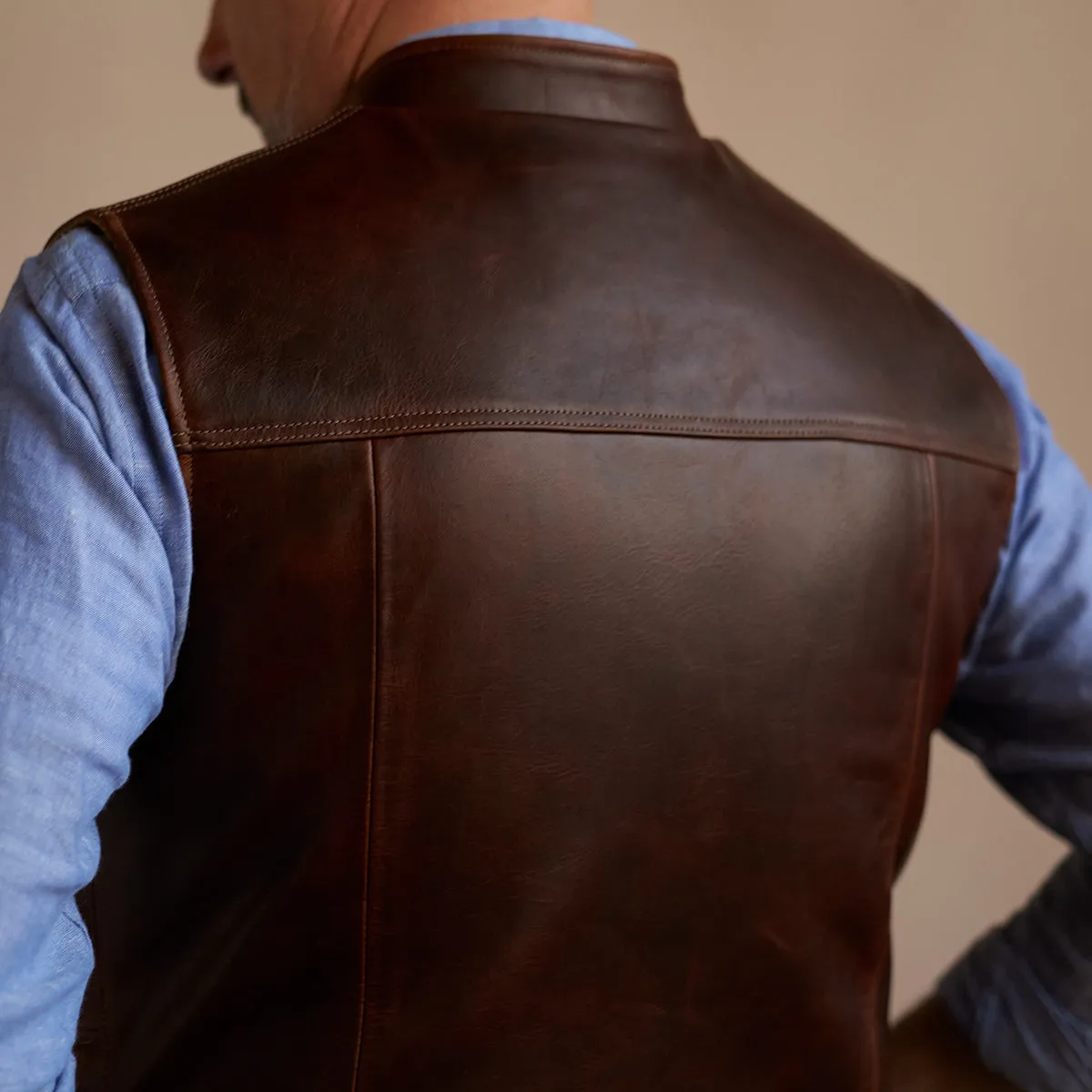 Shelby Travel Vest No.329 | Mahogany