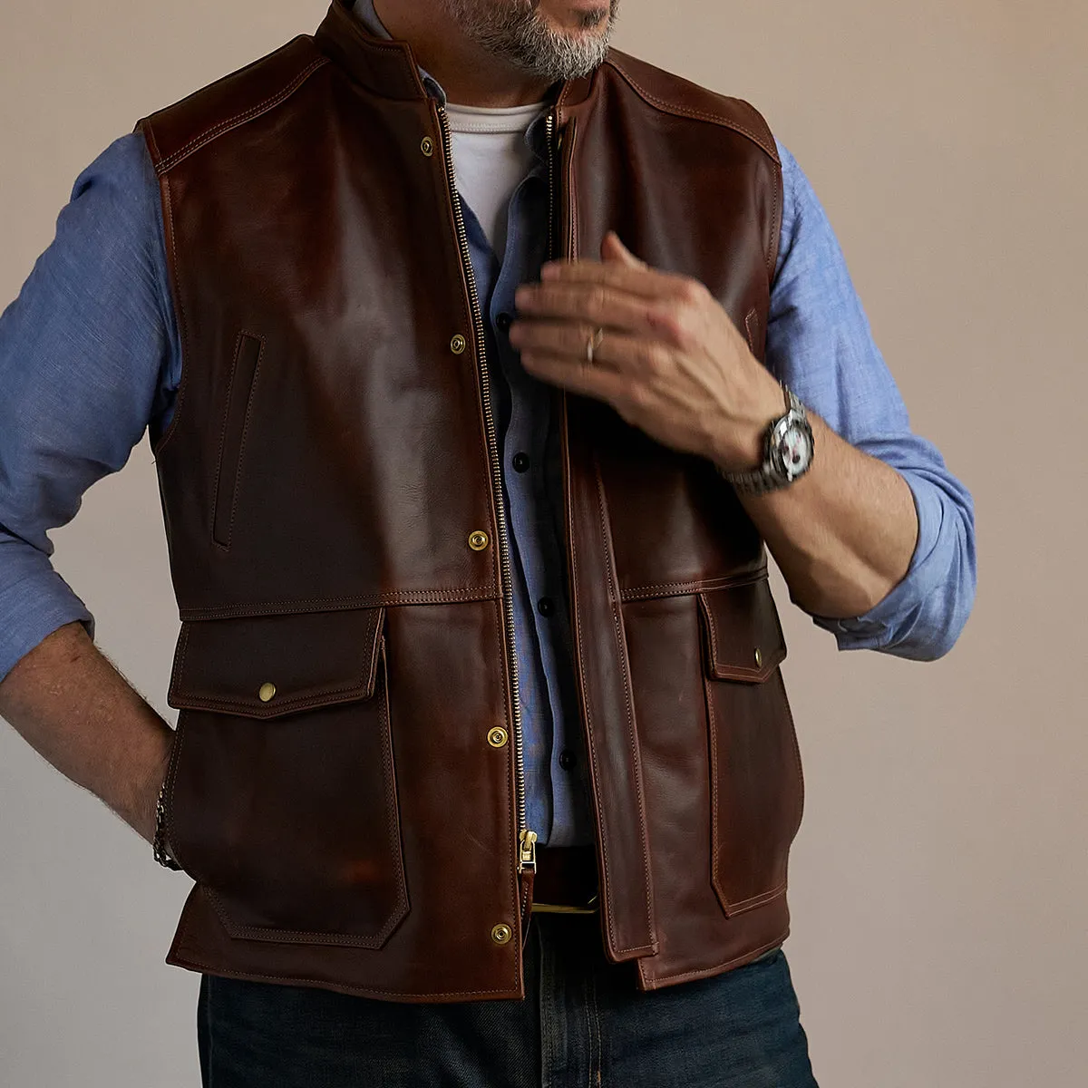 Shelby Travel Vest No.329 | Mahogany